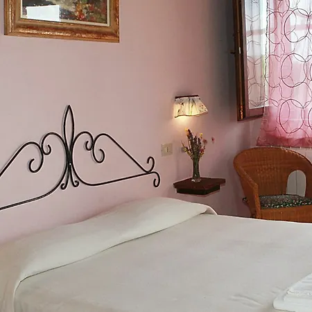 Hotel Az Agrituristica Bio Le Macchie Alte